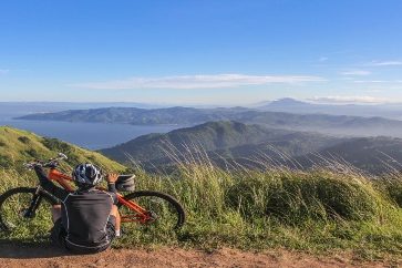how-to-put-the-bike-helmet-correctly