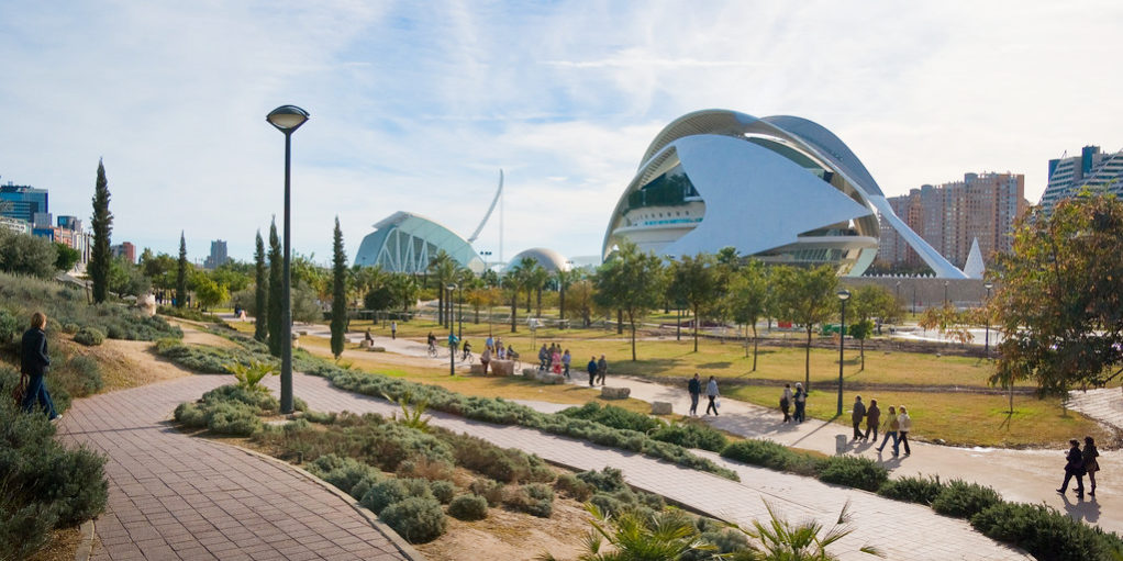 bike tours in Valencia, Spain - City of Arts and Sciences